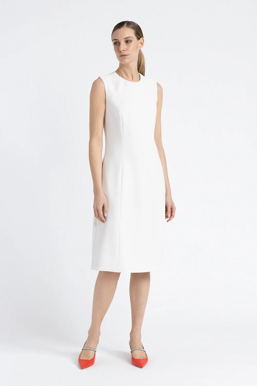 Sleeveless longuette dress