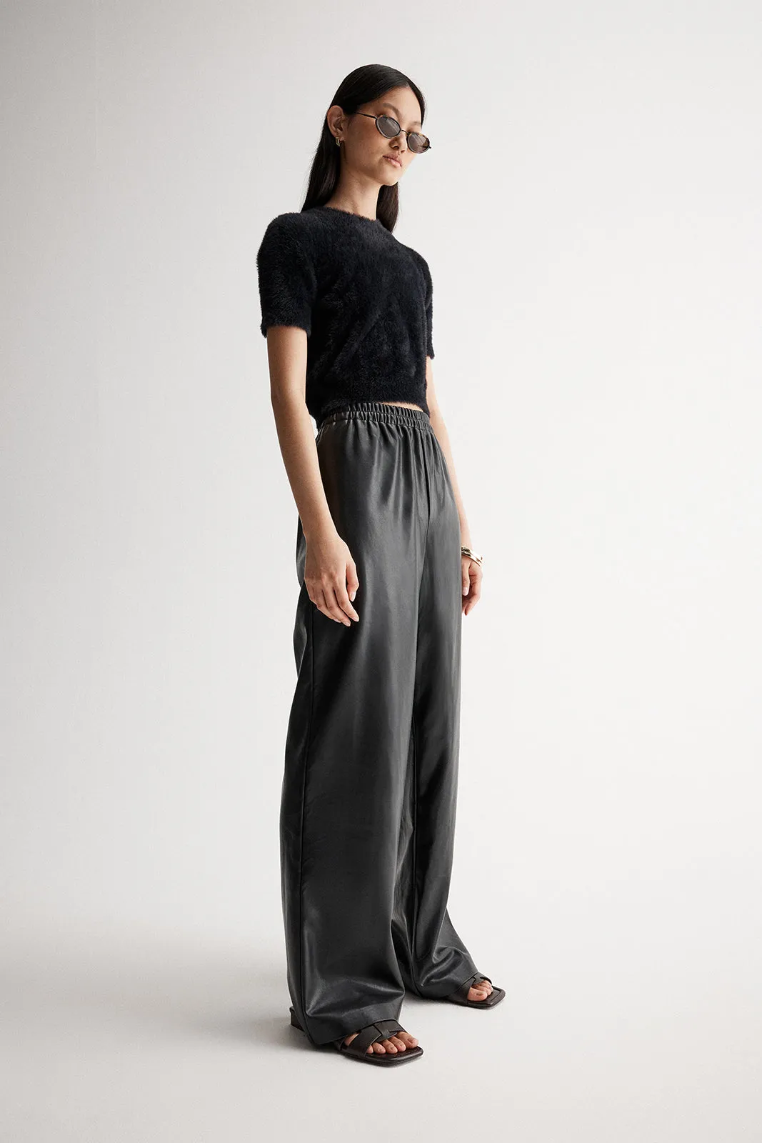 Valeria Pant Black